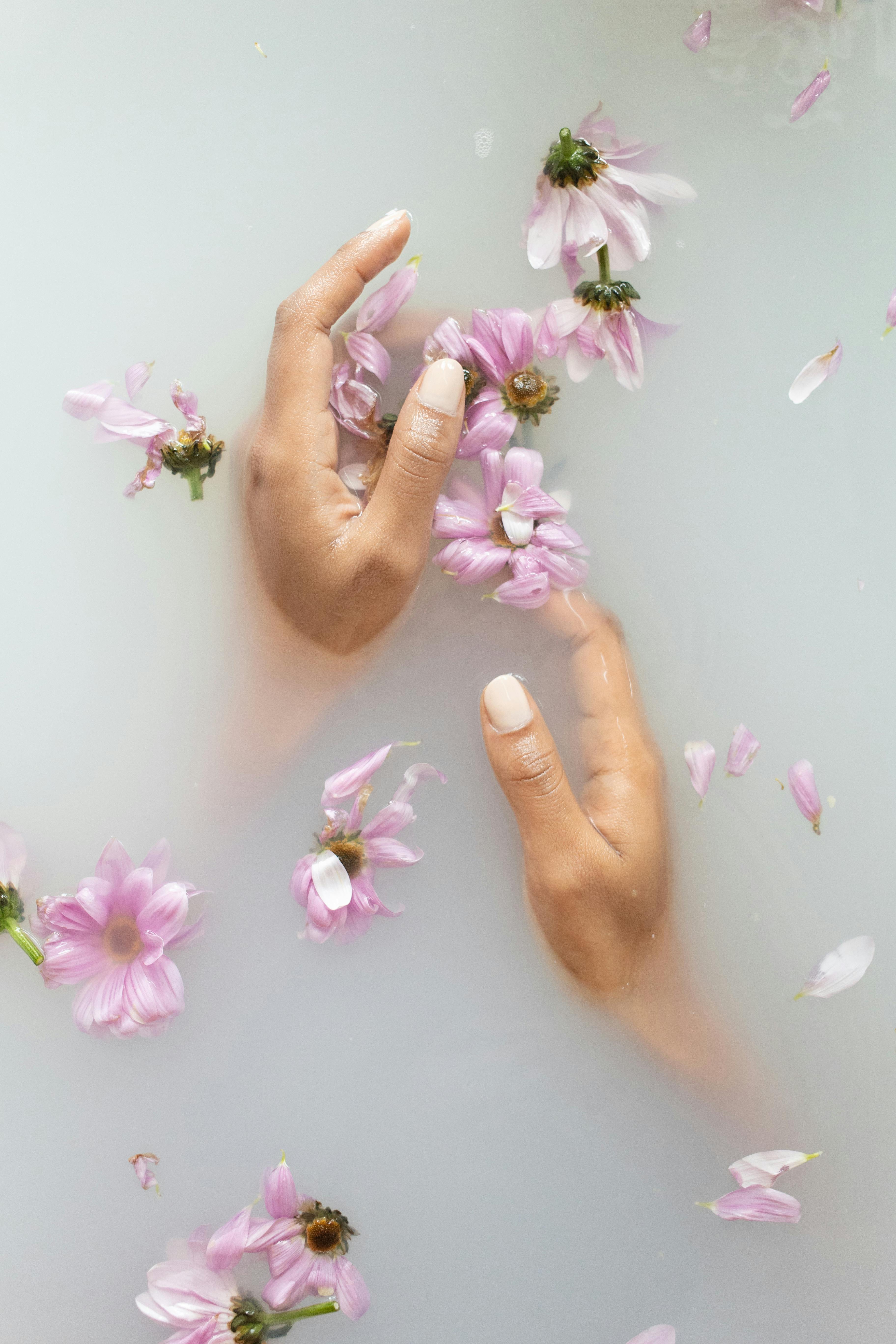 BlueSky Nail Salon - Elegant nail art design